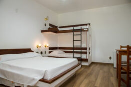 APARTAMENTO STANDARD TRIPLO OU QUÁDRUPLO CASAL