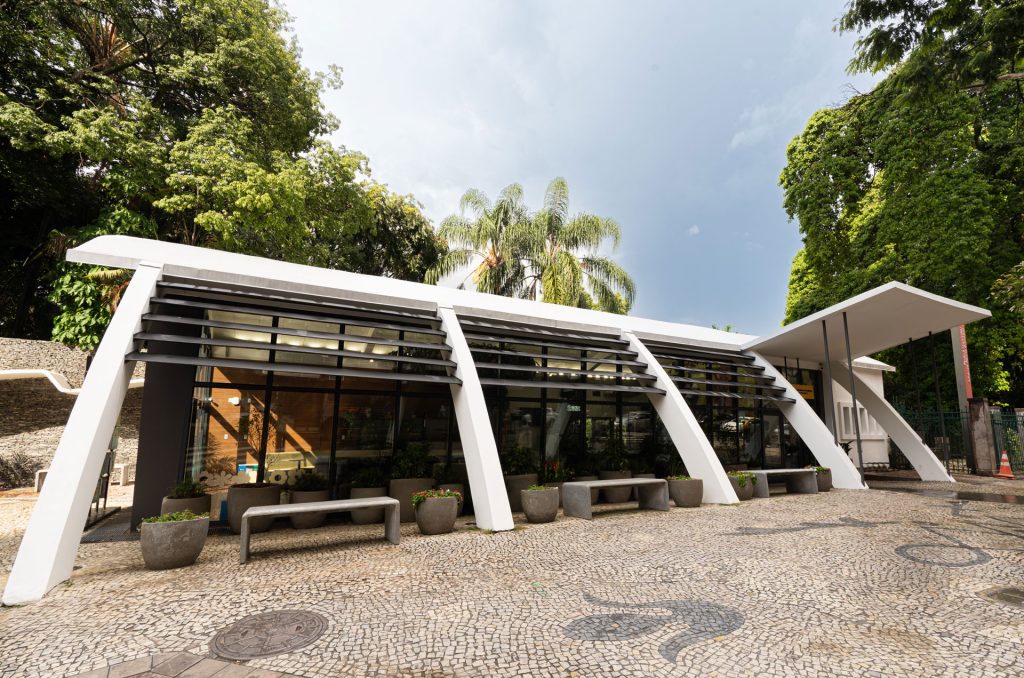 imagem da fachada do Sesc Mercado das Flores